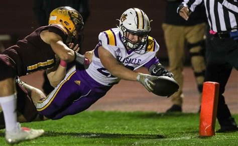 de lasalle lipa|Michigan high school football Warren De La Salle rolls Davison, 21.
